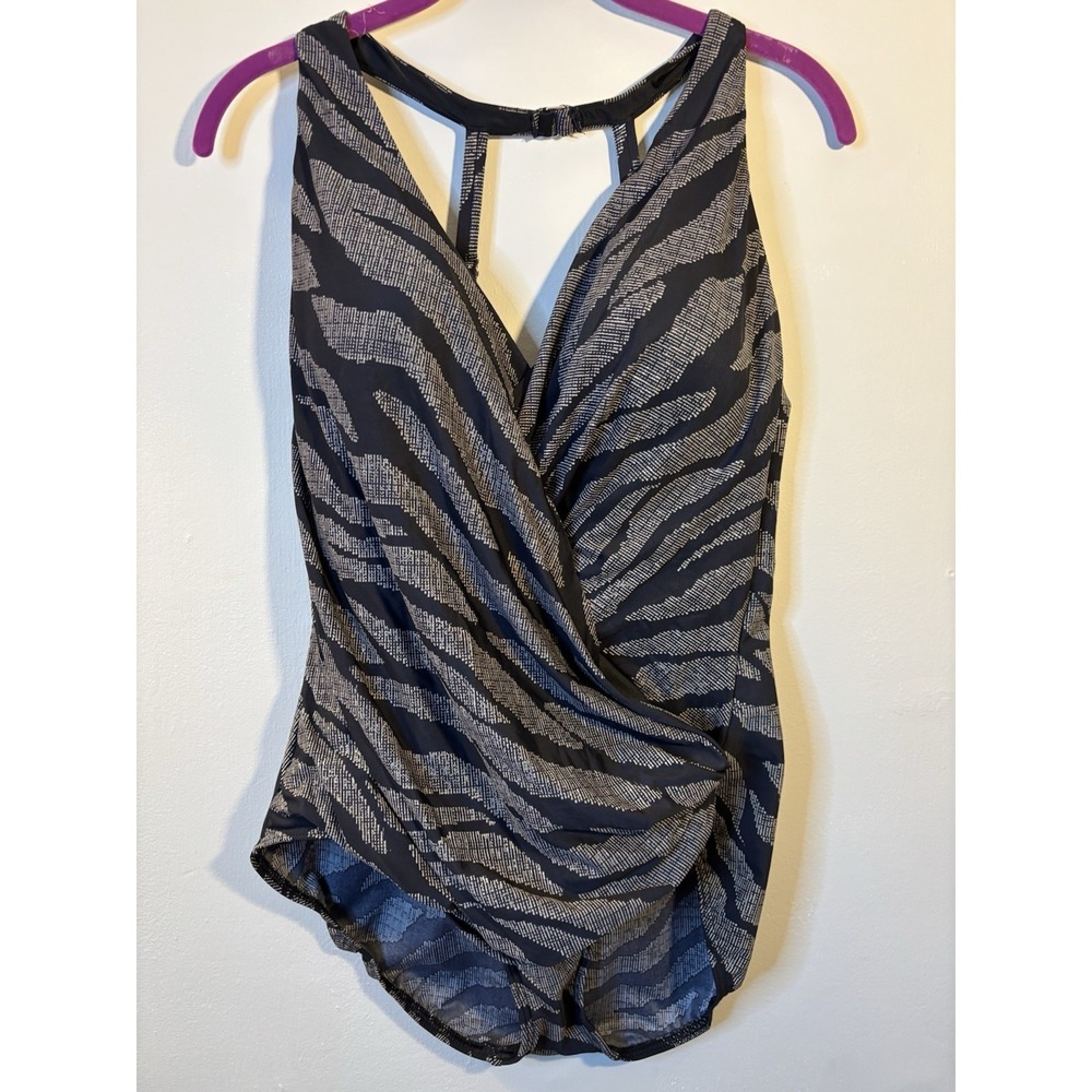 MIRACLESUIT Black & Beige Tiger Stripe Ruched One Piece Bathing Suit 16 Slimming